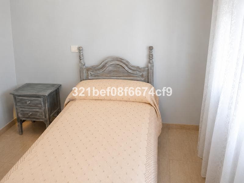 Townhouse in Estepona — photo 9 of 9
