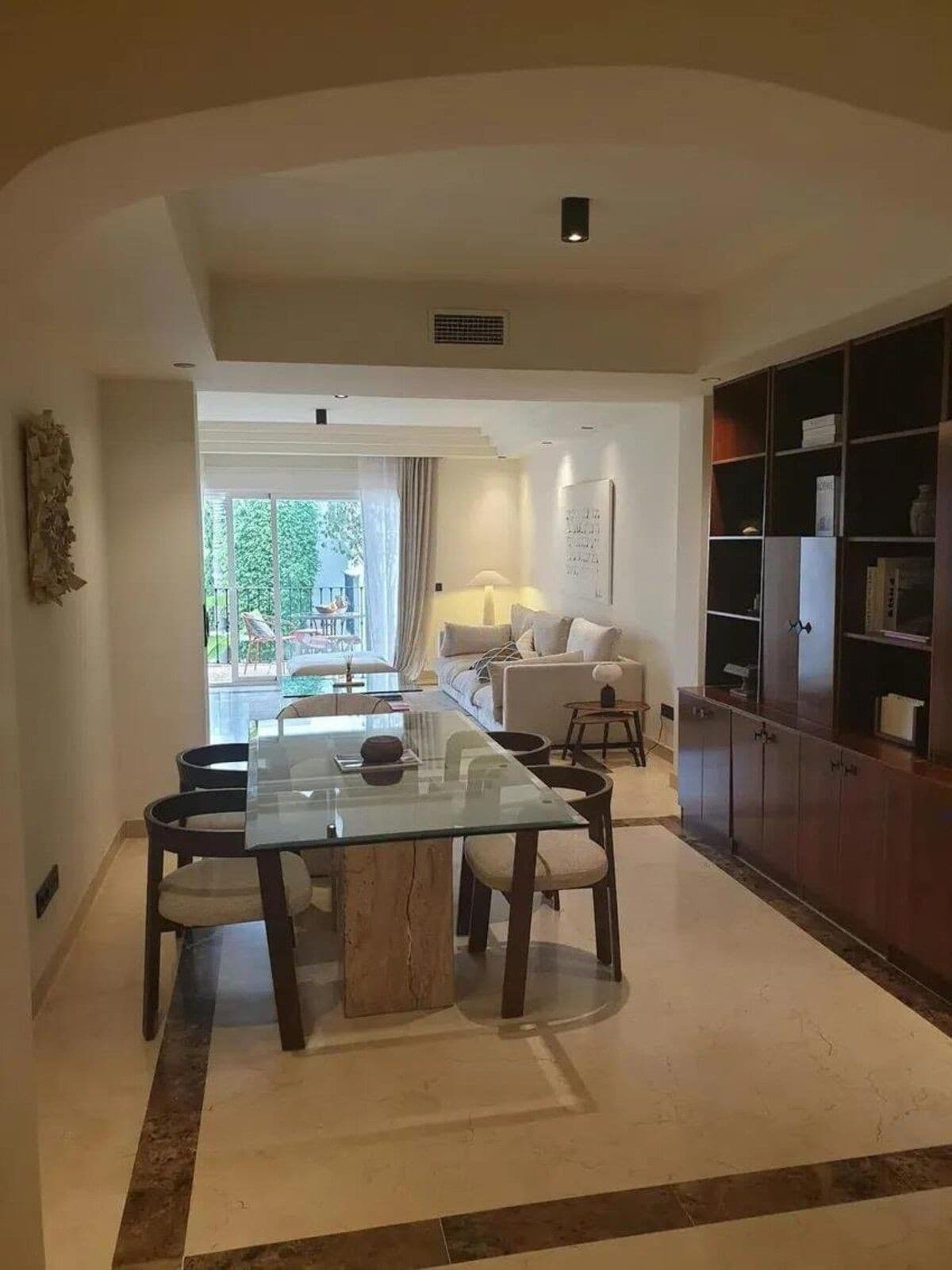 Middle Floor Apartment in Nagüeles — photo 2 of 10
