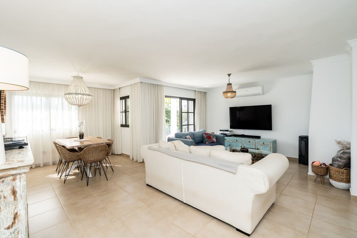 Detached Villa in Atalaya — photo 10 of 10