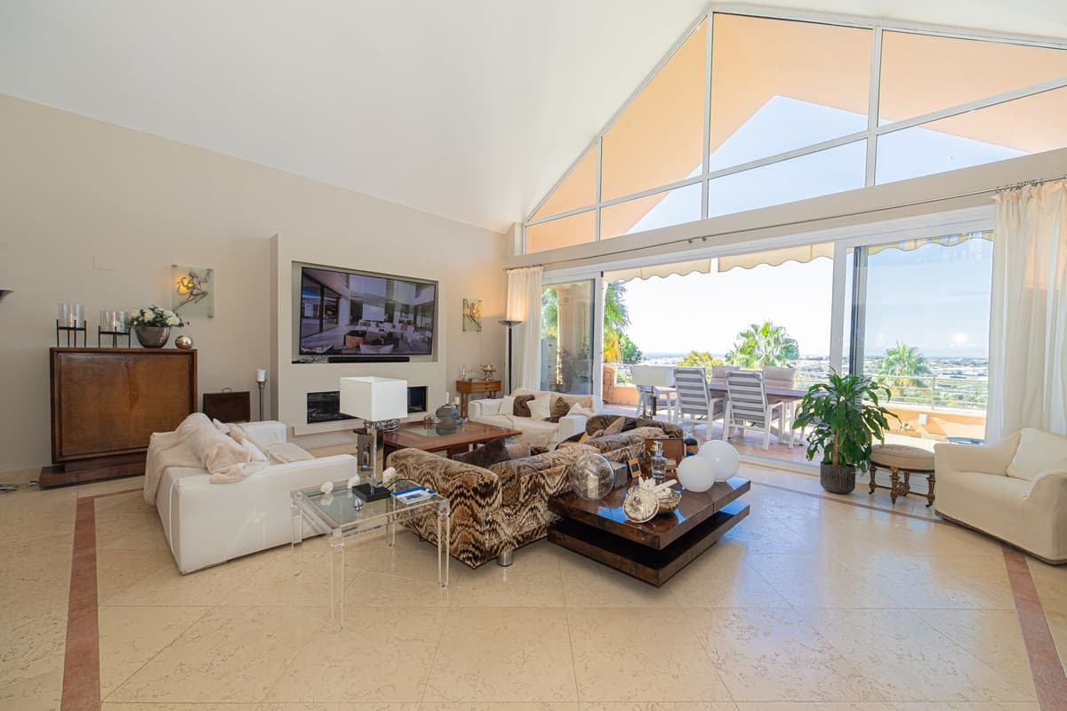 Penthouse Duplex in Nueva Andalucía