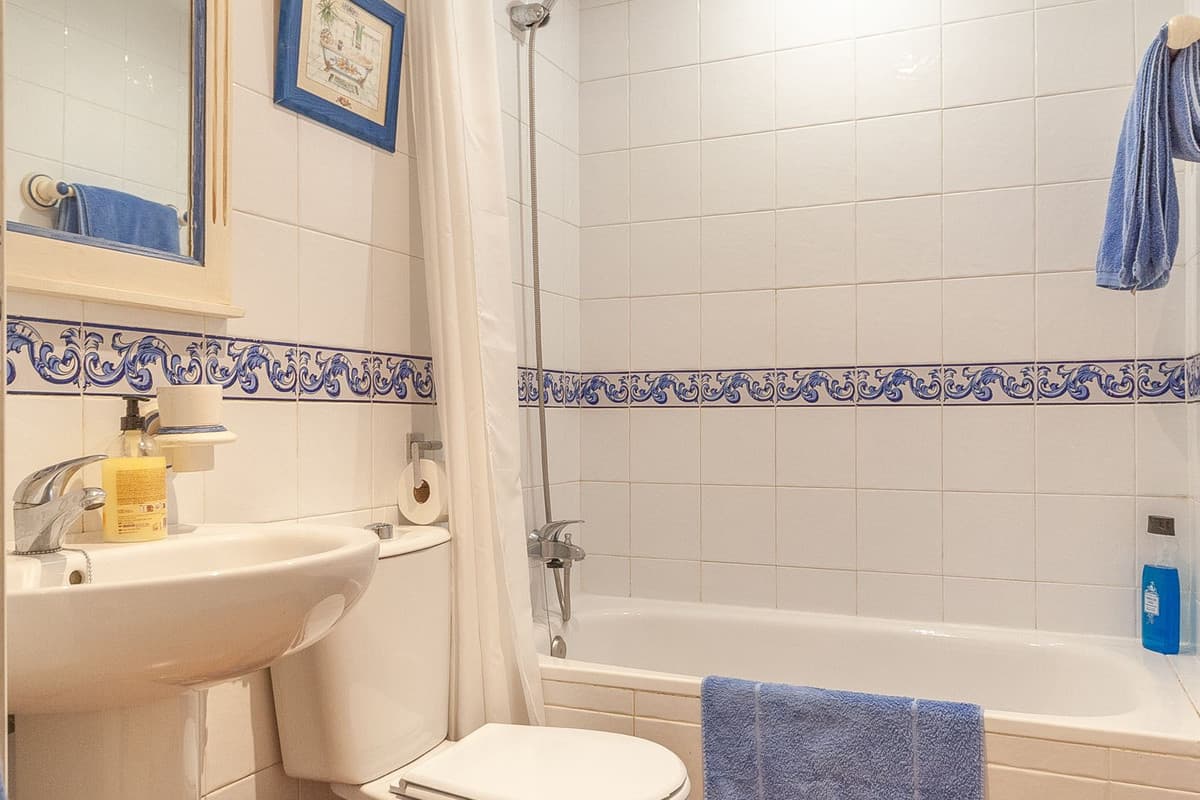 Ground Floor Apartment in Elviria — photo 9 of 10