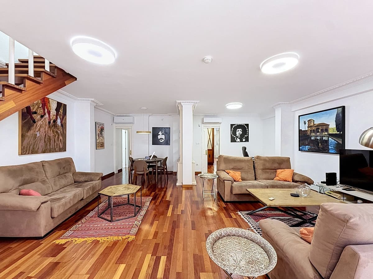 Penthouse Duplex in Málaga Centro — photo 6 of 10
