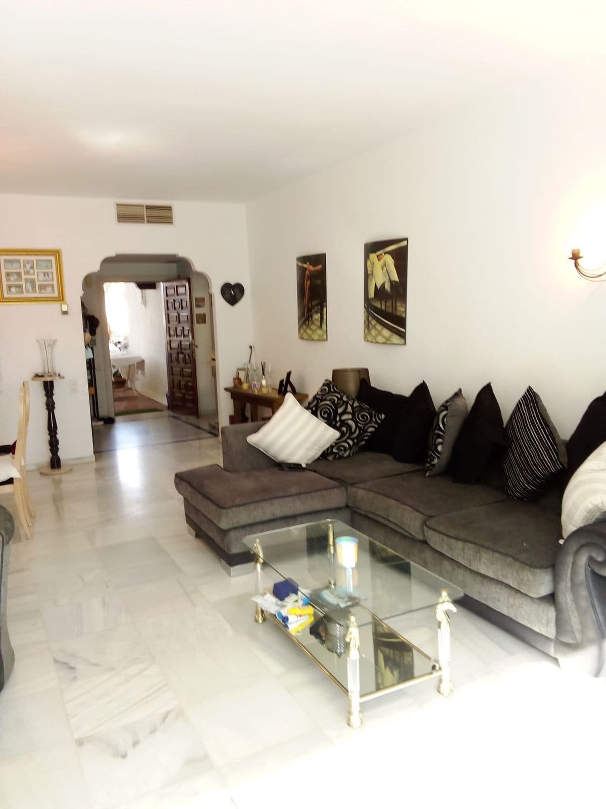 Middle Floor Apartment in El Presidente — photo 9 of 10