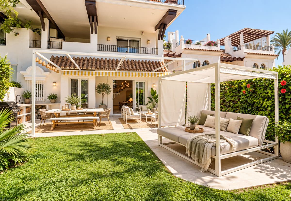 Ground Floor Apartment in San Pedro de Alcántara — photo 1 of 10