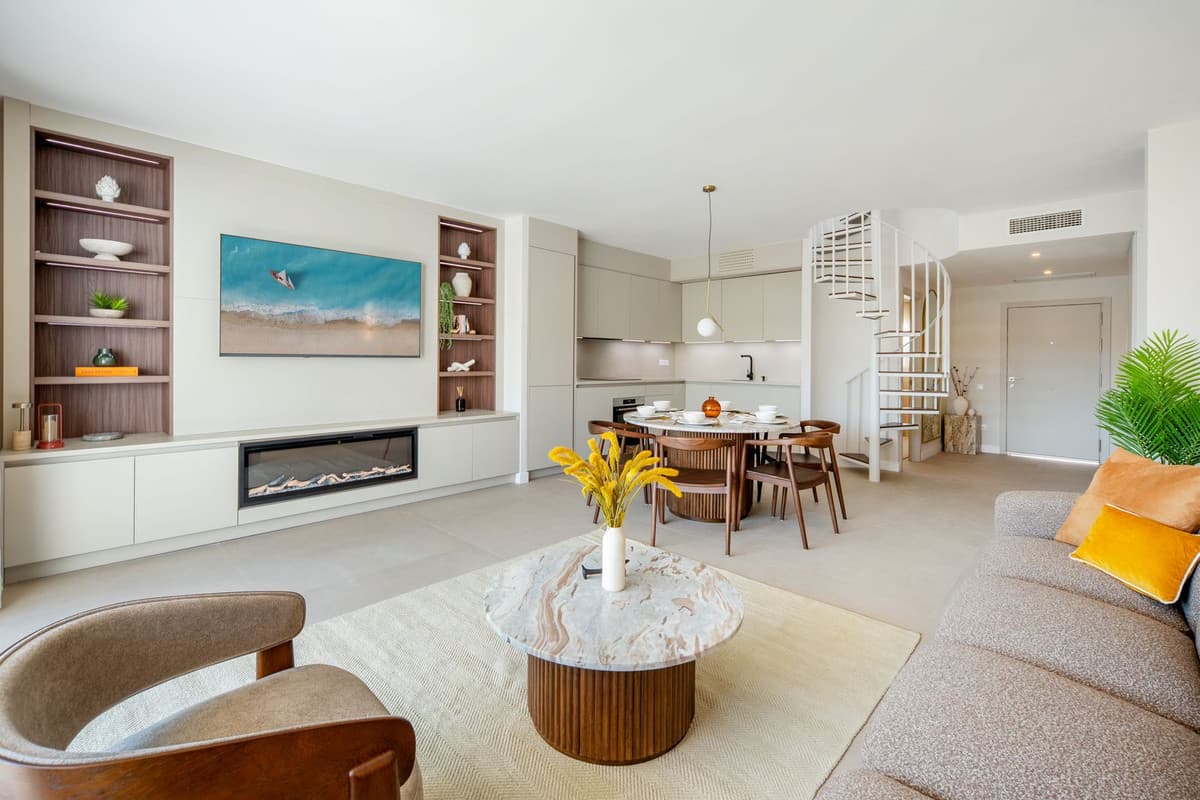 Penthouse in New Golden Mile — photo 1 of 10