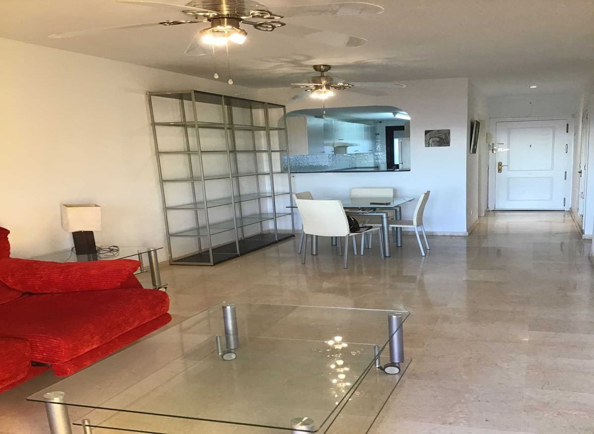 Middle Floor Apartment in Selwo — photo 3 of 7