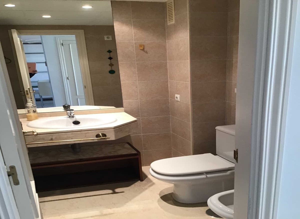 Middle Floor Apartment in Selwo — photo 5 of 7