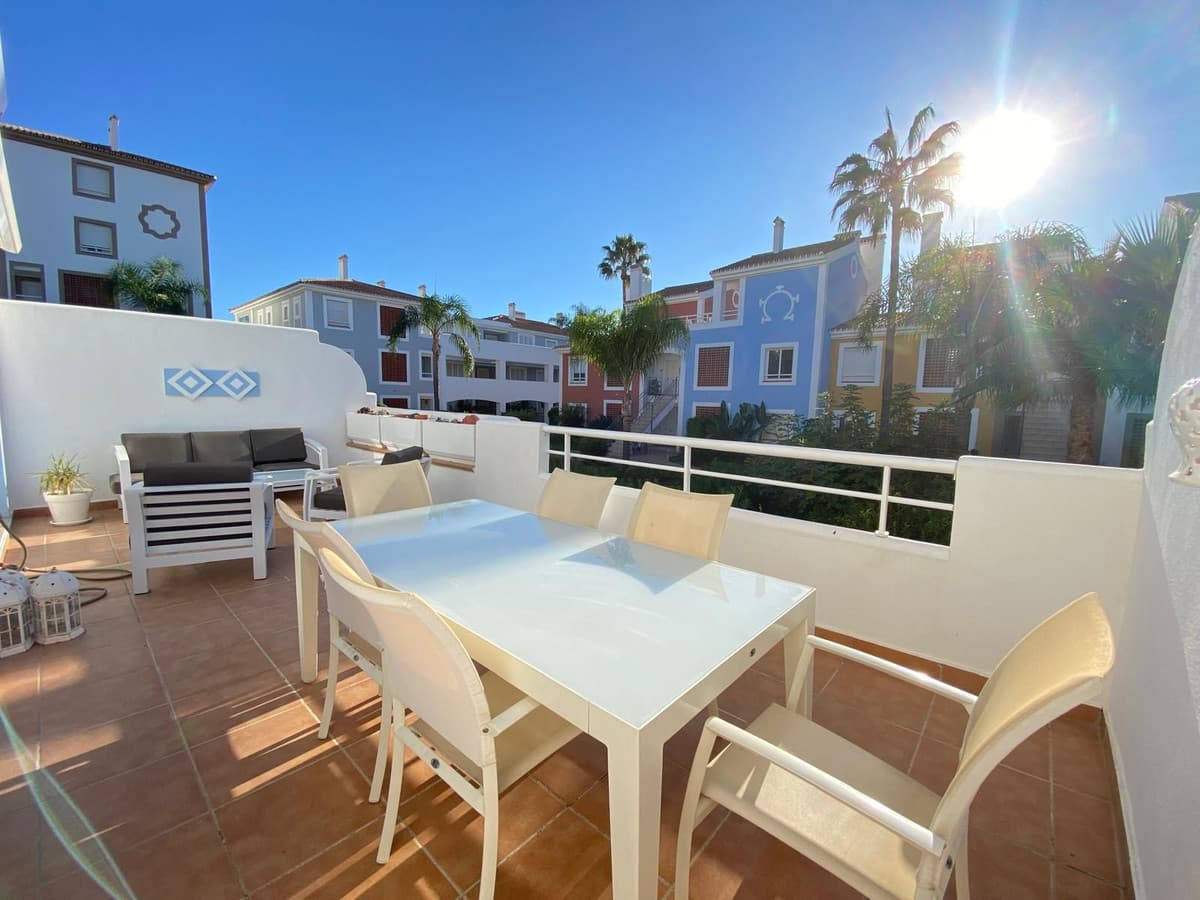Penthouse Duplex in Estepona — photo 7 of 10