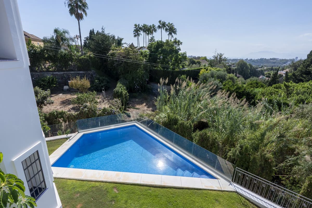Detached Villa in El Rosario — photo 2 of 10