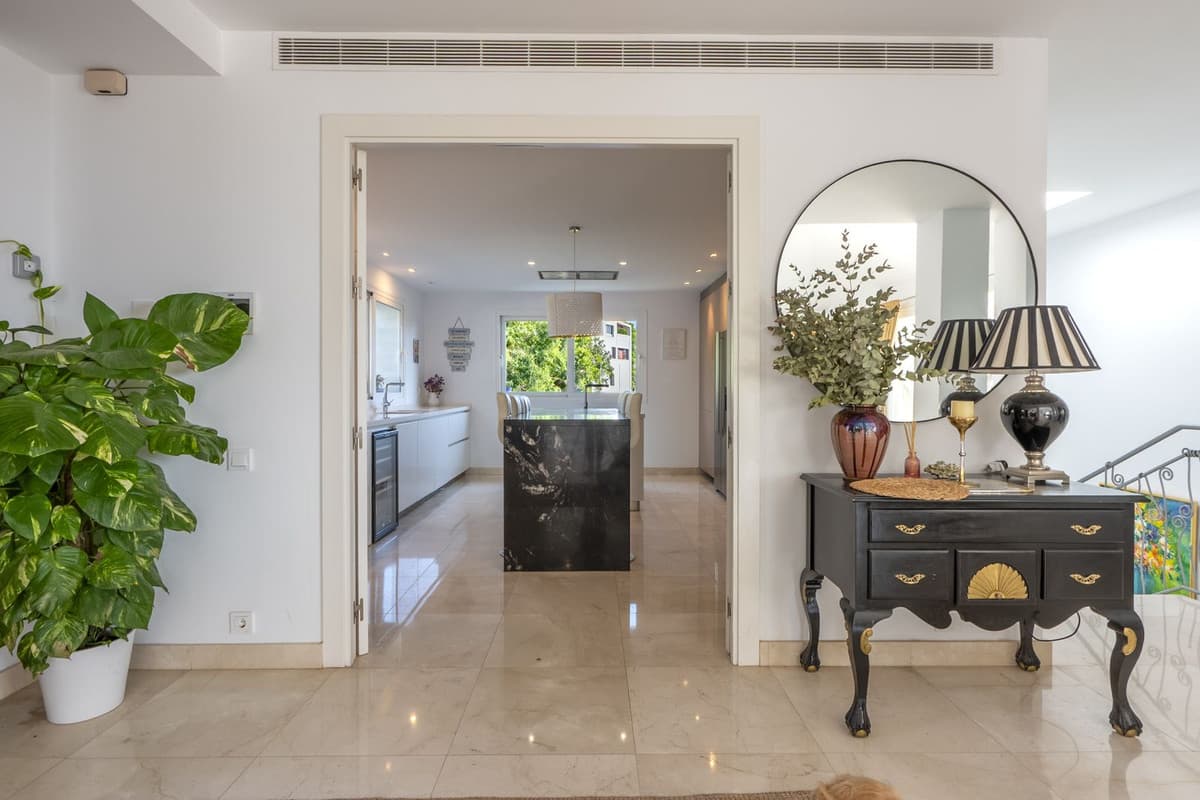 Detached Villa in El Rosario — photo 9 of 10