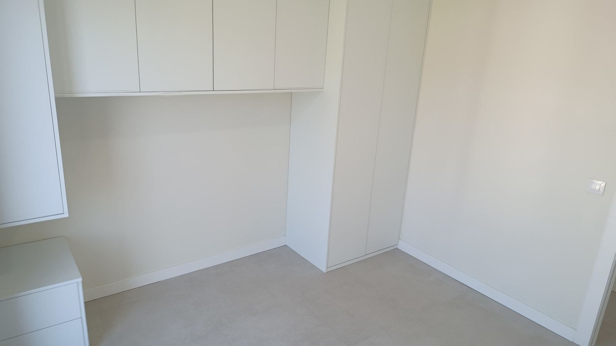 Penthouse Duplex in Estepona — photo 6 of 10