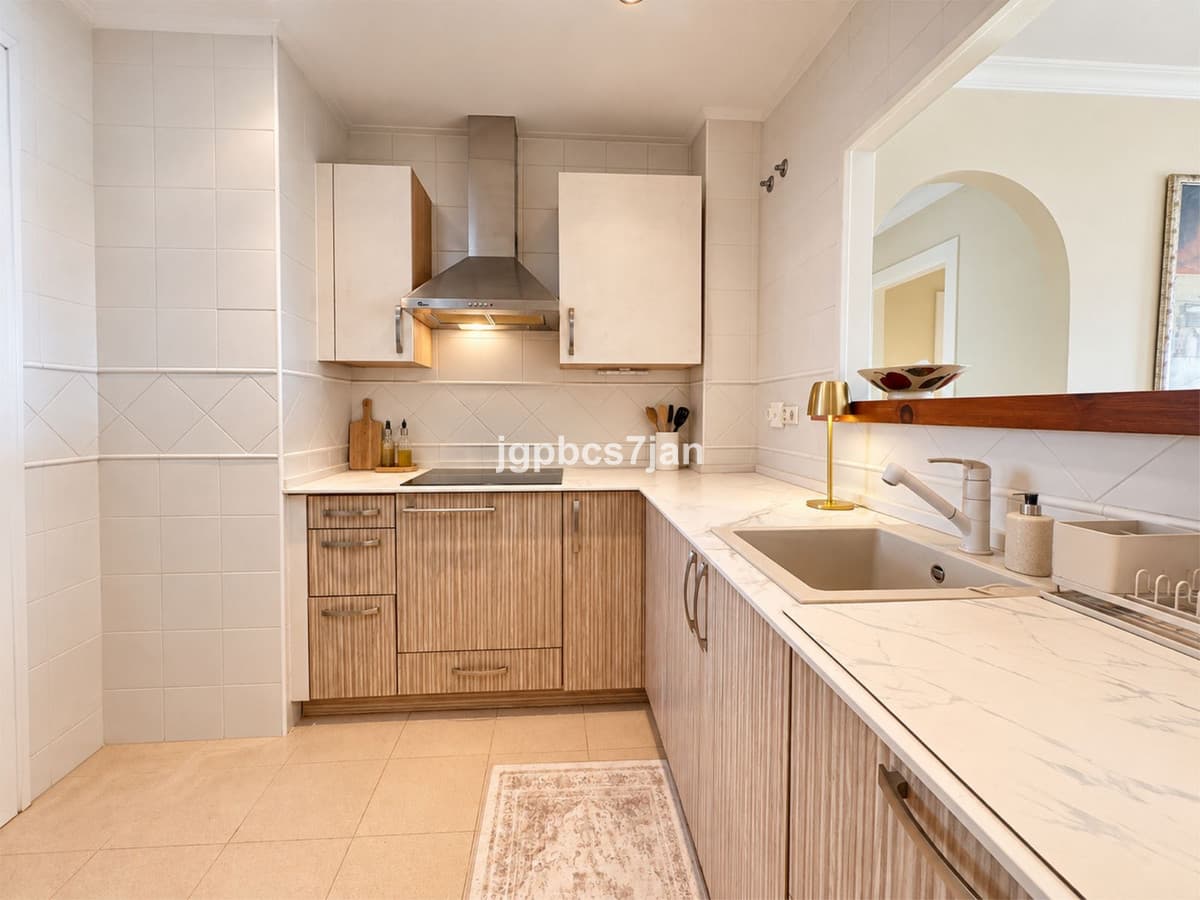Middle Floor Apartment in La Cala Hills — photo 3 of 10