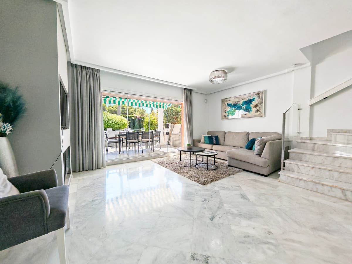 Townhouse in Cabopino — photo 2 of 10