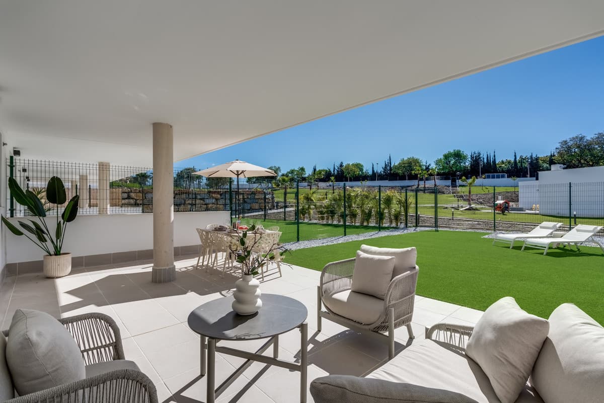Ground Floor Apartment in Estepona — photo 1 of 10