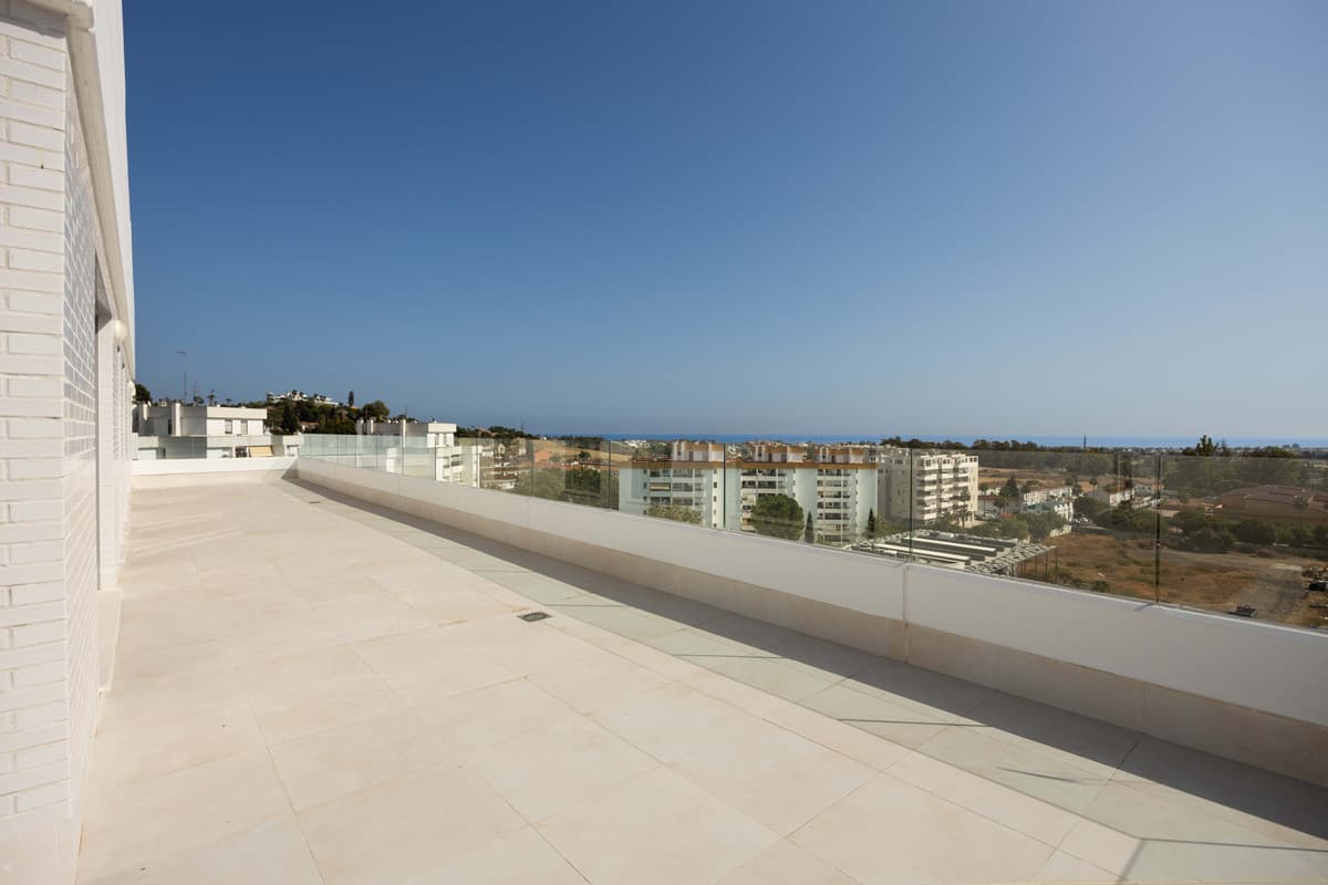 Penthouse in La Campana — photo 4 of 10