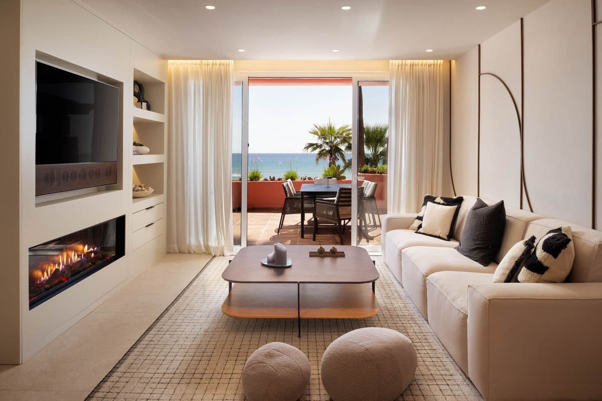 Middle Floor Apartment in Estepona — photo 2 of 10