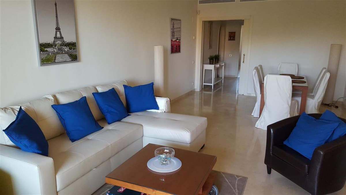 Ground Floor Apartment in La Duquesa — photo 3 of 10