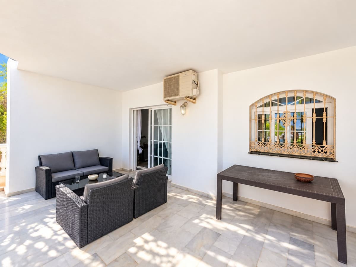 Ground Floor Apartment in Estepona — photo 6 of 10