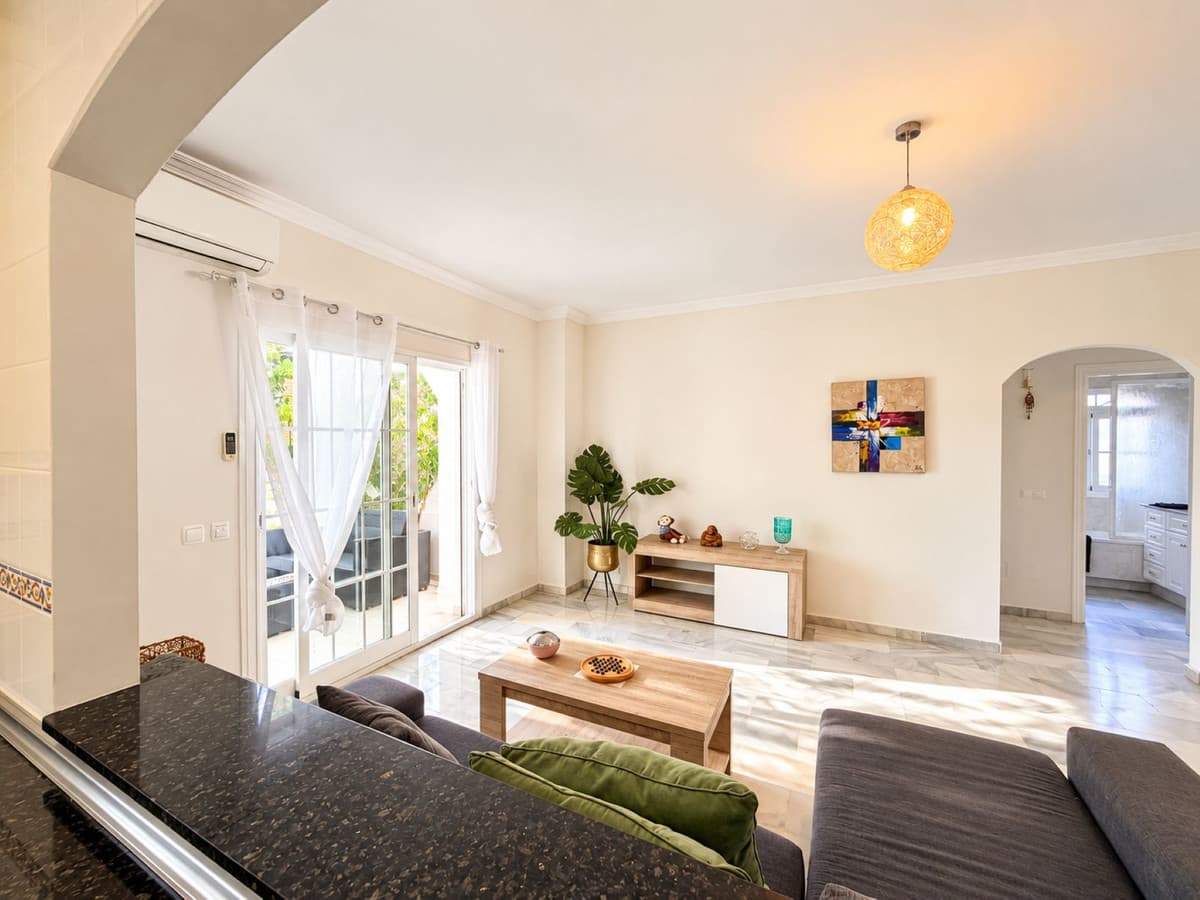 Ground Floor Apartment in Estepona — photo 8 of 10