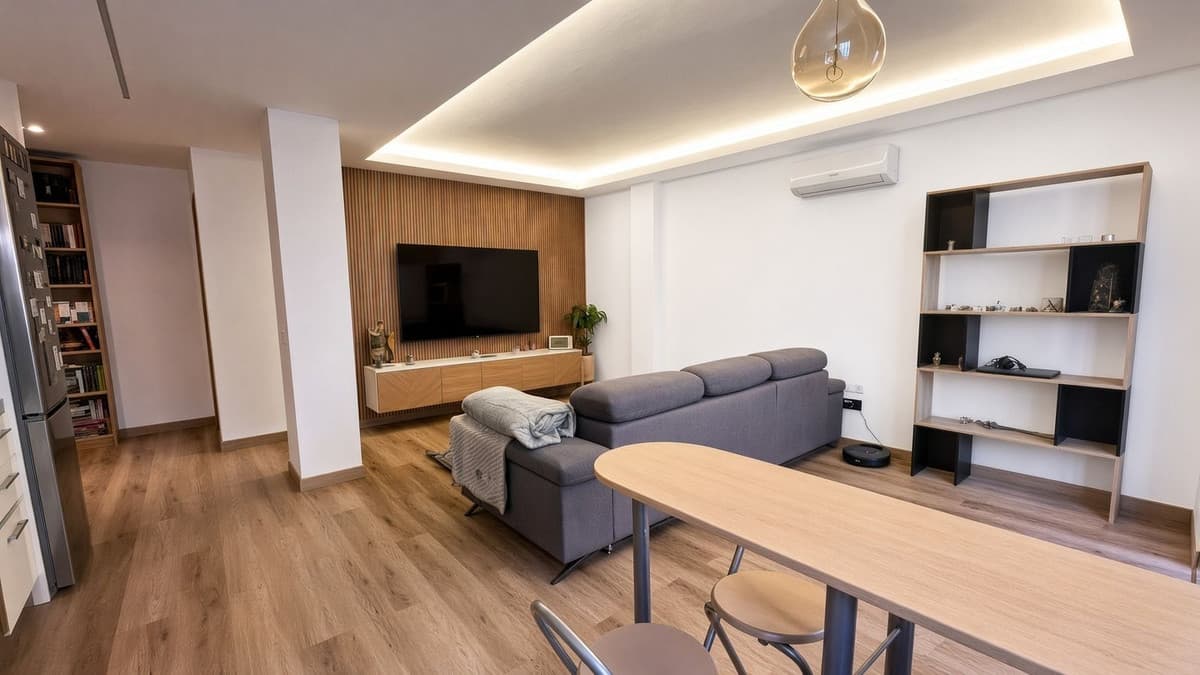 Middle Floor Apartment in Marbella — photo 3 of 10