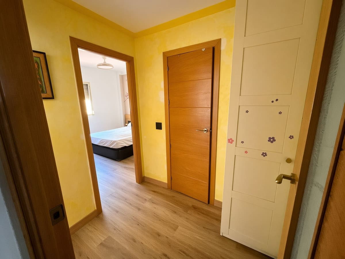 Middle Floor Apartment in Marbella — photo 8 of 10