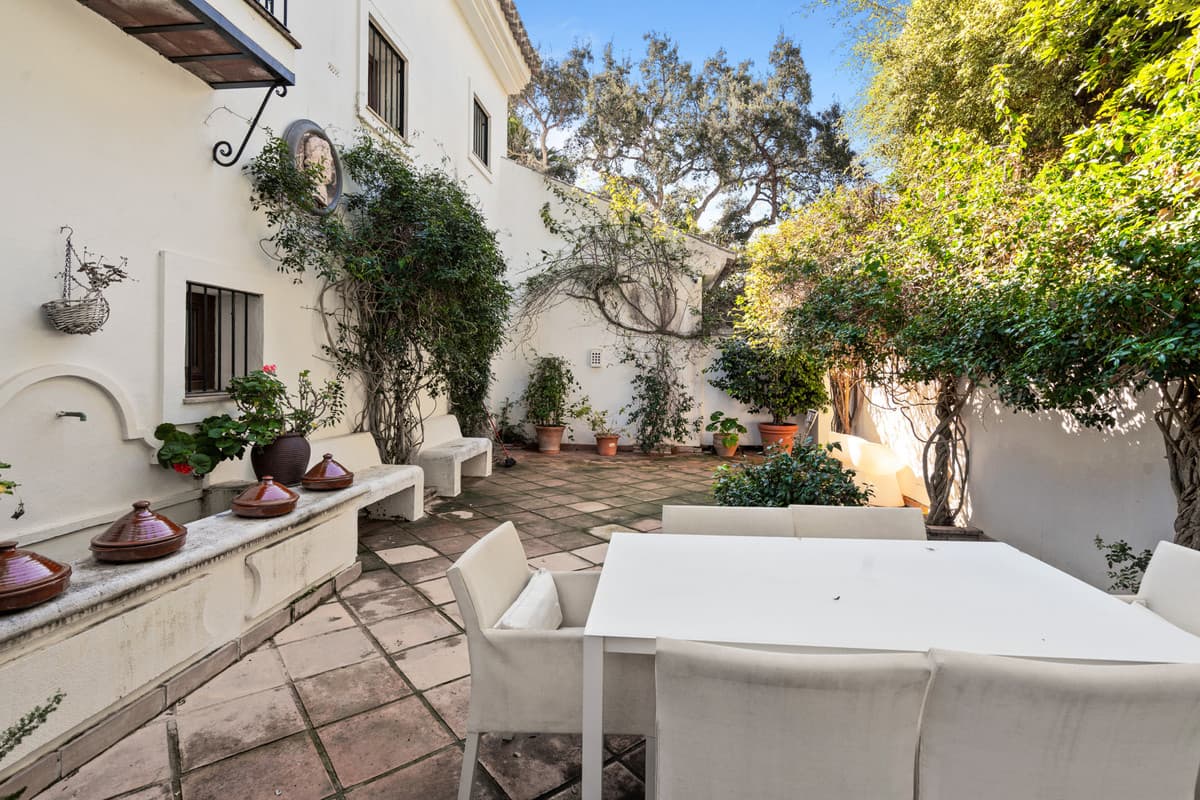 Detached Villa in Sotogrande Costa — photo 2 of 10