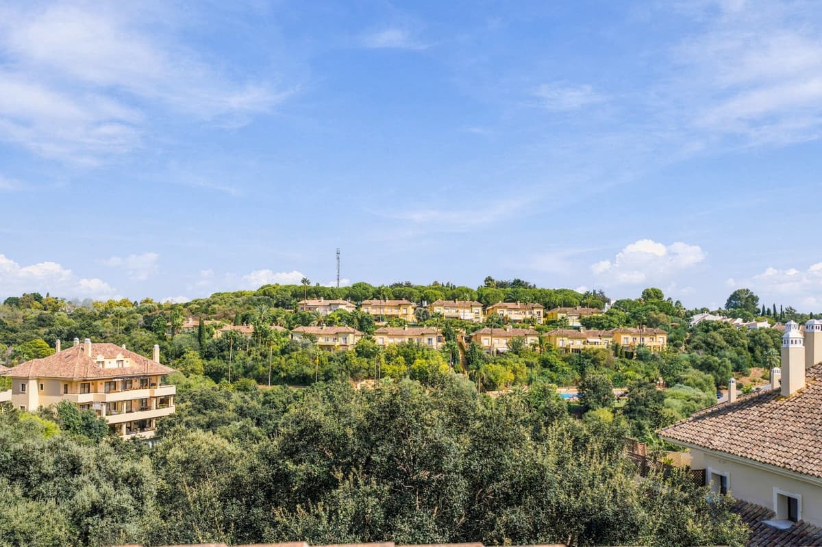 Penthouse Duplex in Sotogrande Alto — photo 2 of 10