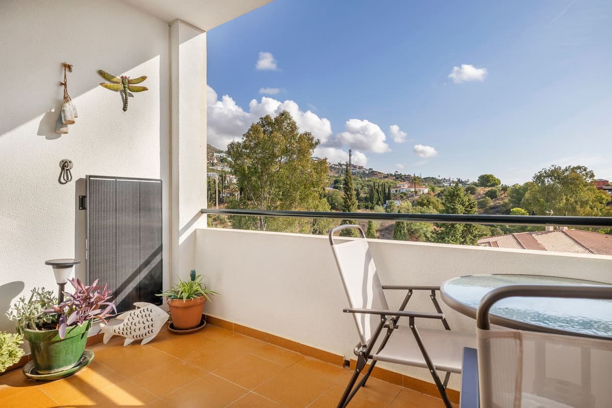 Middle Floor Apartment in Benalmadena — photo 3 of 10