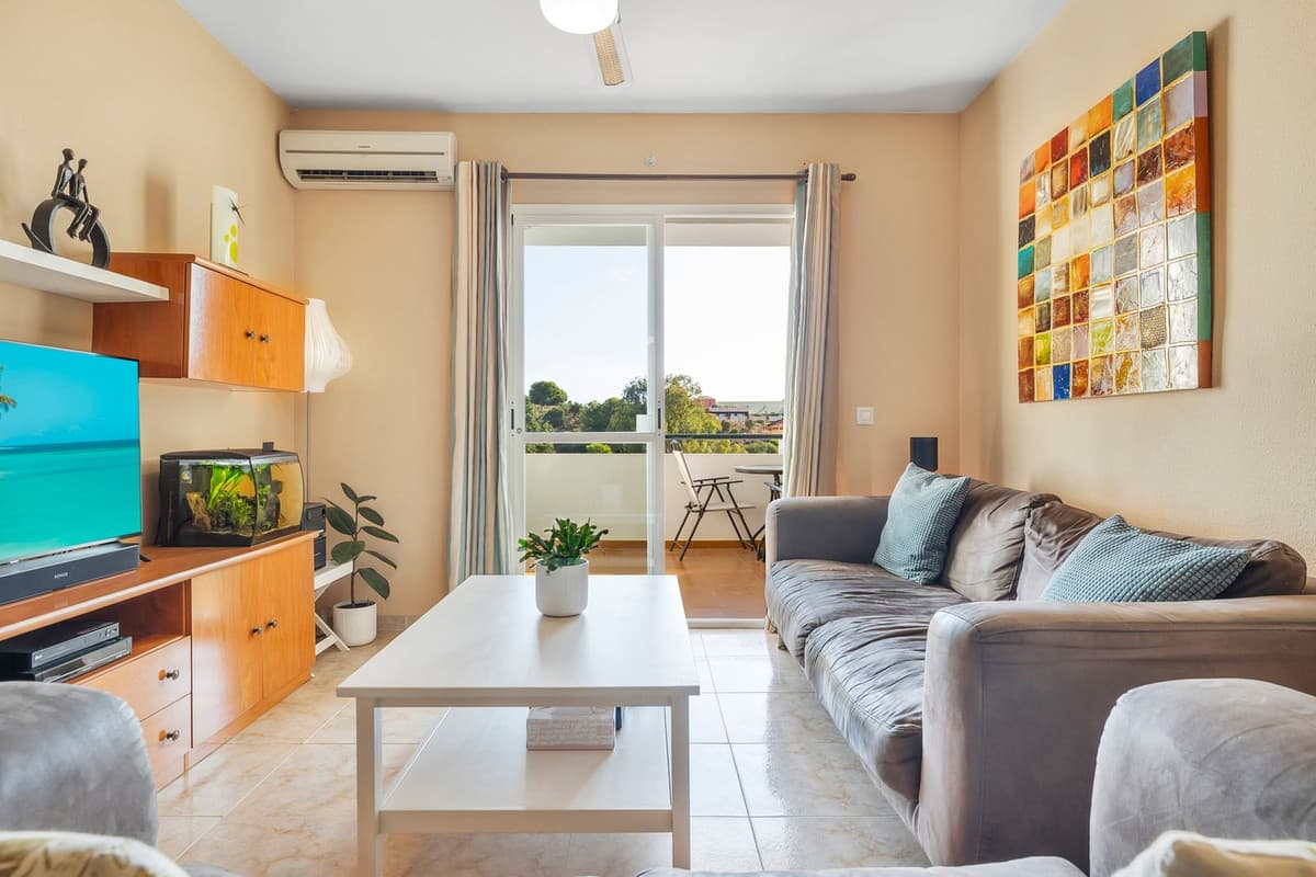 Middle Floor Apartment in Benalmadena — photo 4 of 10