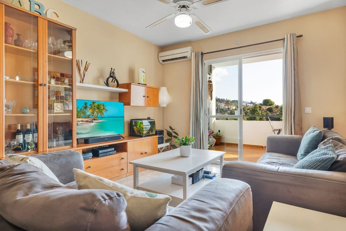 Middle Floor Apartment in Benalmadena — photo 5 of 10