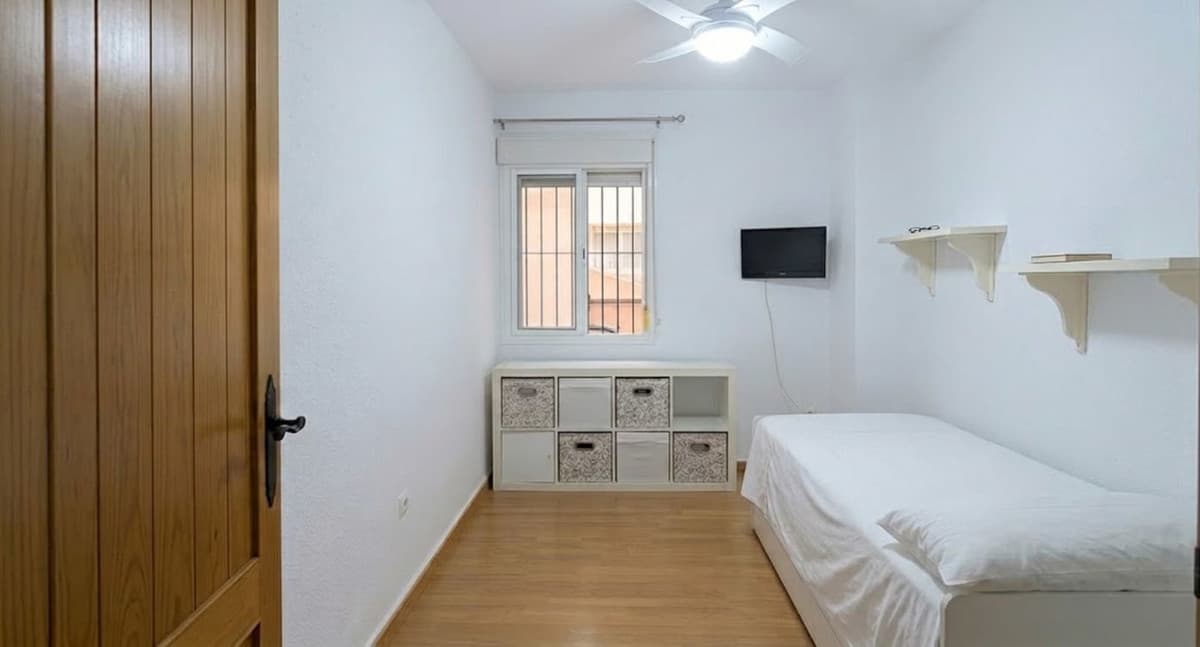 Ground Floor Apartment in Las Lagunas — photo 9 of 10