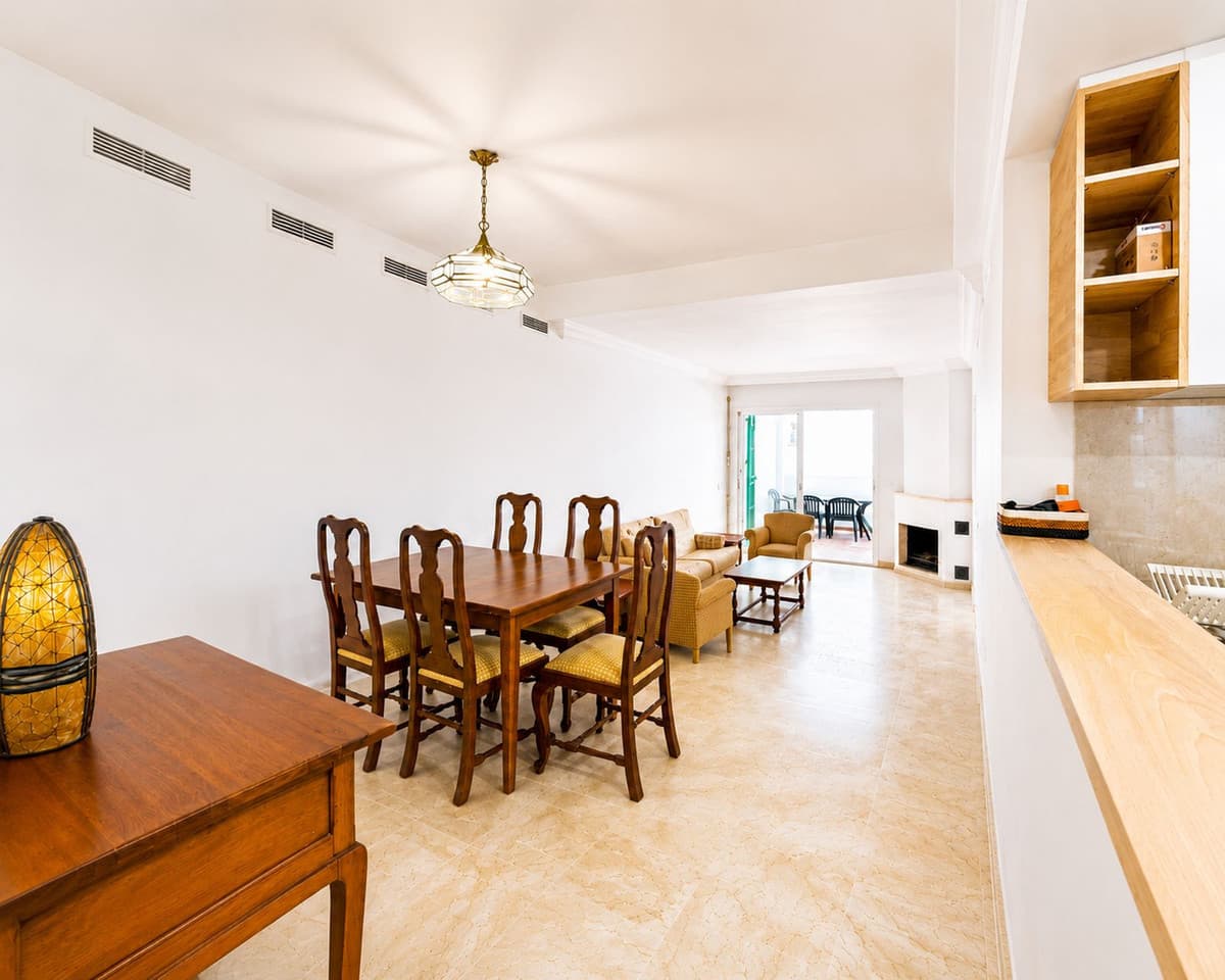 Middle Floor Apartment in Carib Playa — photo 4 of 10