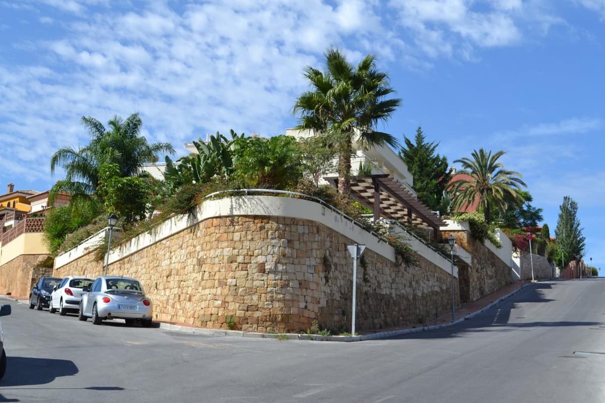 Detached Villa in Alhaurín de la Torre — photo 8 of 10