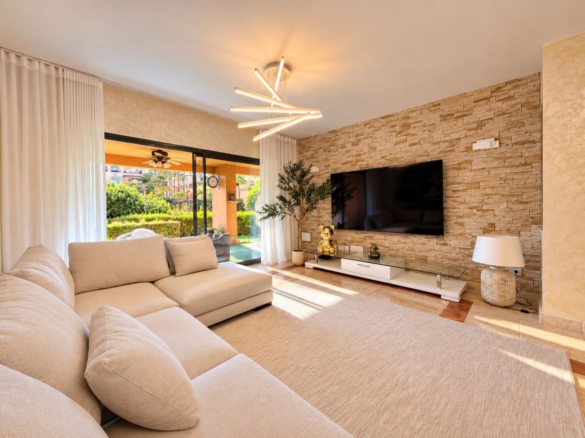 Ground Floor Apartment in Estepona — photo 6 of 10