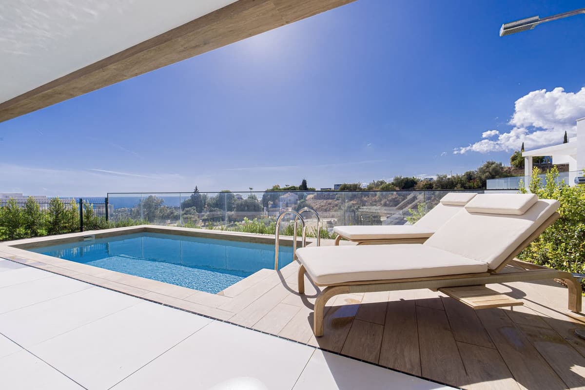Ground Floor Apartment in Altos de los Monteros — photo 1 of 10