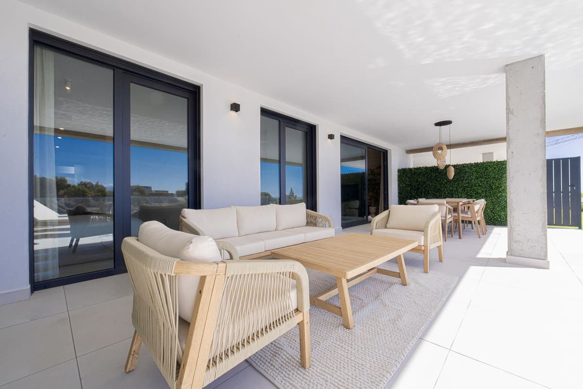 Ground Floor Apartment in Altos de los Monteros — photo 2 of 10