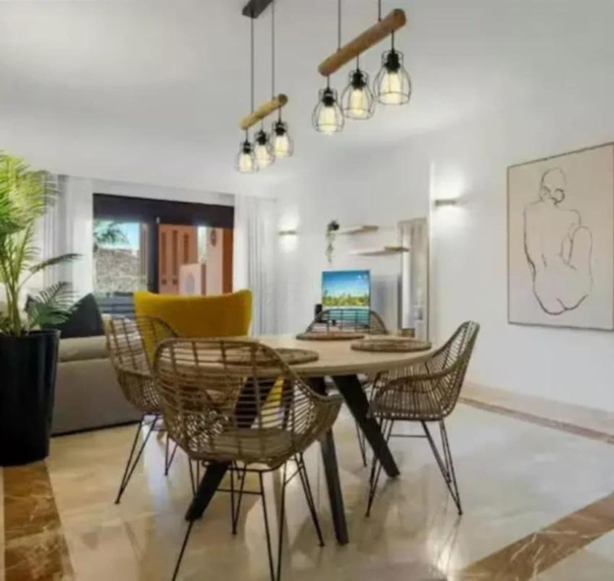 Ground Floor Apartment in Estepona — photo 2 of 10