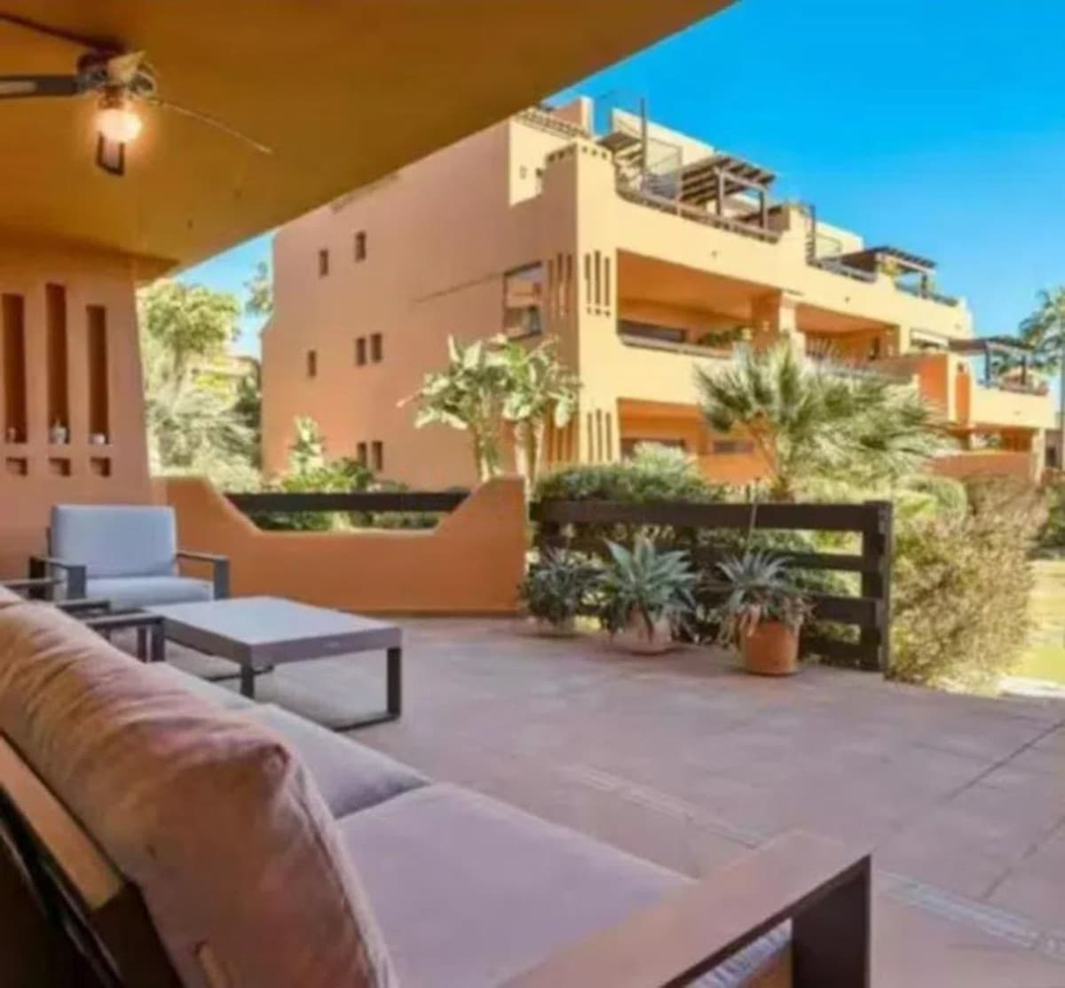 Ground Floor Apartment in Estepona — photo 8 of 10