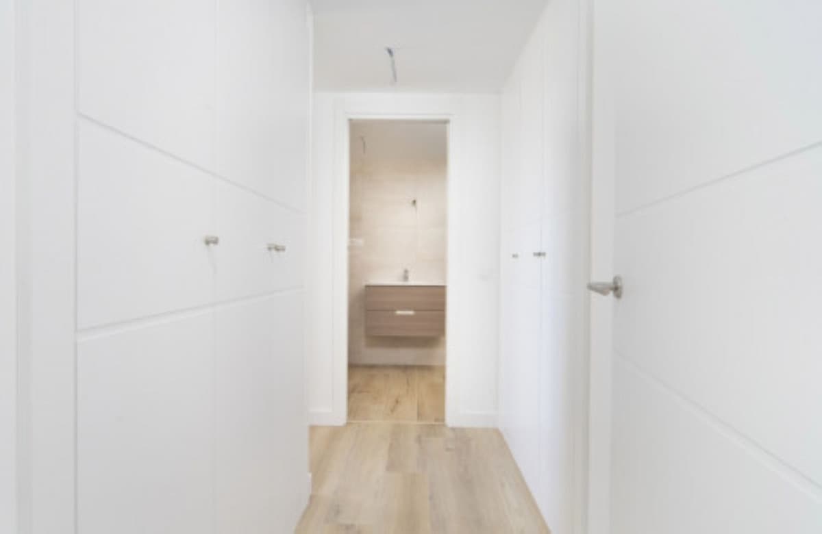 Middle Floor Apartment in Nueva Andalucía — photo 7 of 10