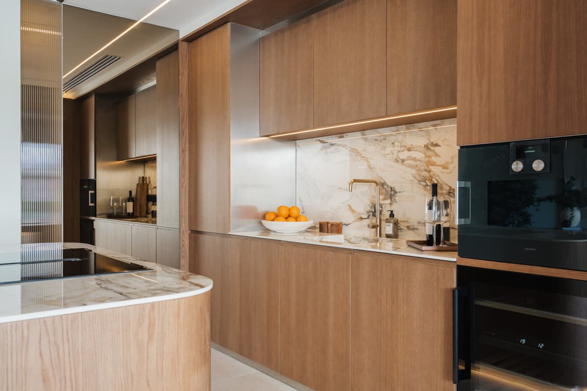 Middle Floor Apartment in The Golden Mile — photo 9 of 10