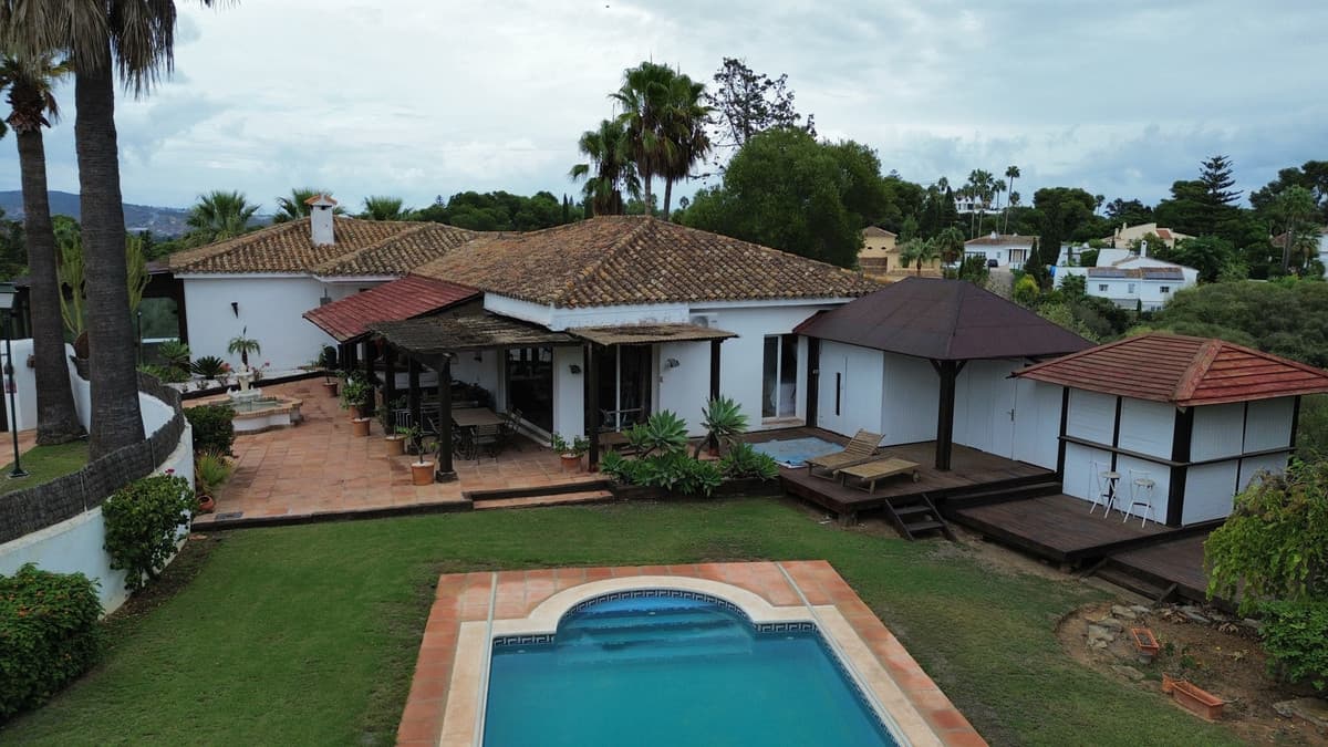 Detached Villa in Sotogrande Costa — photo 4 of 10