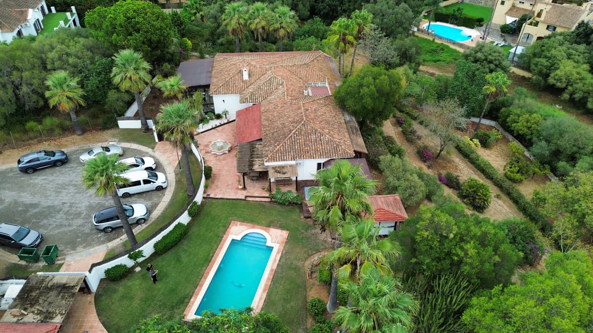 Detached Villa in Sotogrande Costa — photo 6 of 10