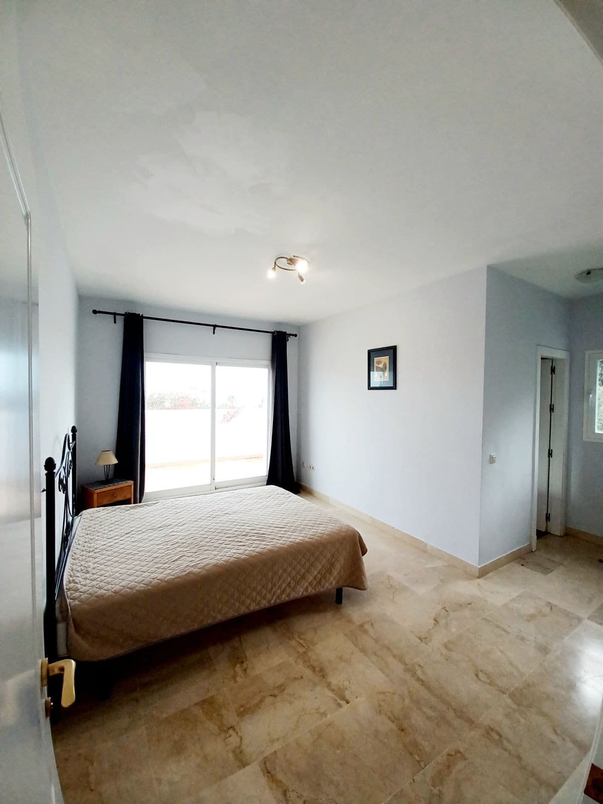 Detached Villa in La Alcaidesa — photo 9 of 10