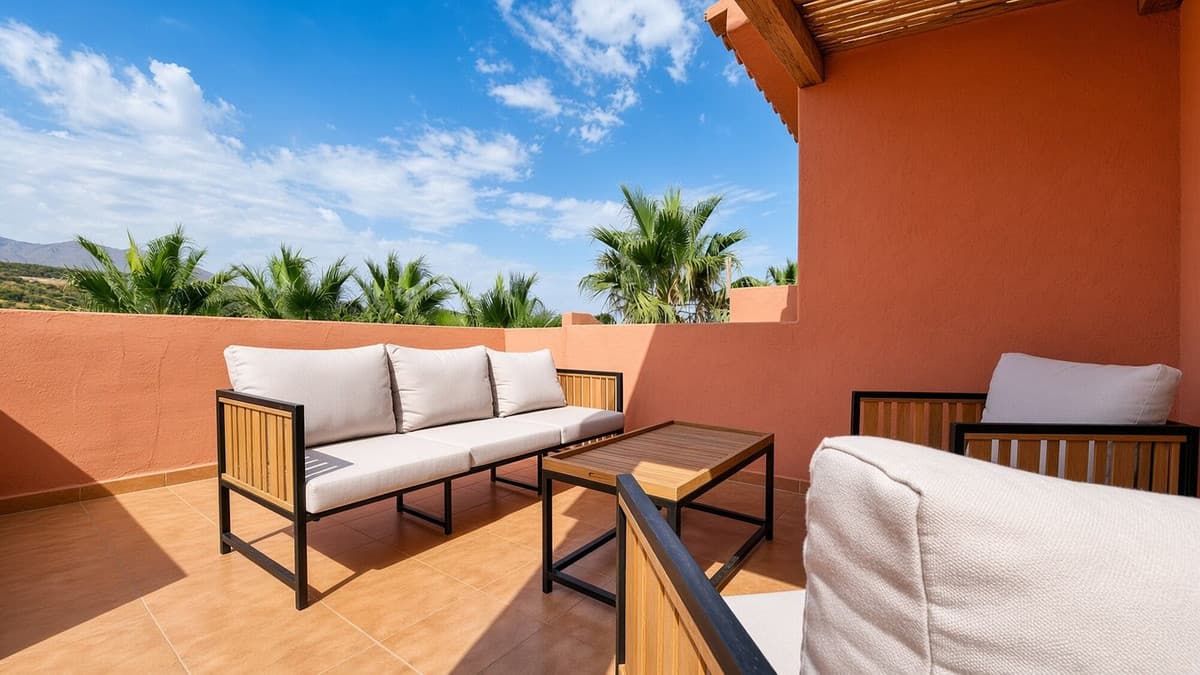 Penthouse in Casares — photo 2 of 10