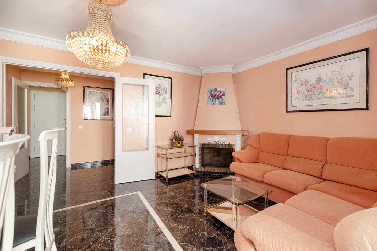 Townhouse in Marbella — photo 2 of 10