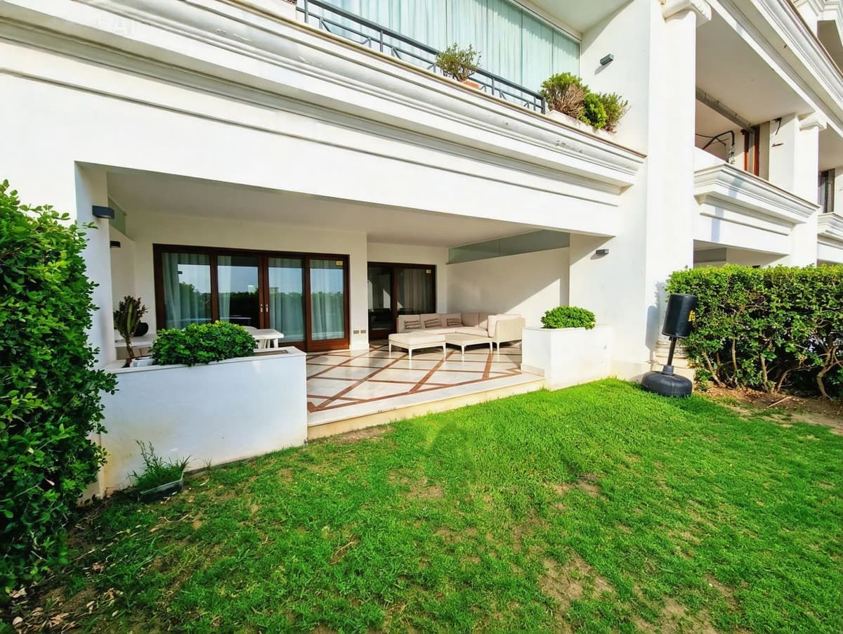 Ground Floor Apartment in Estepona — photo 6 of 10