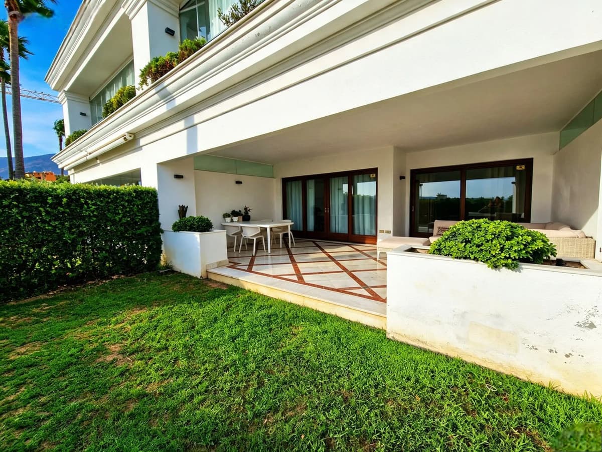 Ground Floor Apartment in Estepona — photo 7 of 10
