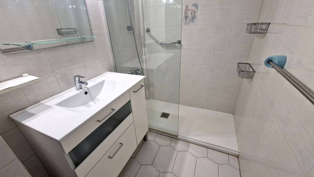 Middle Floor Apartment in Fuengirola — photo 6 of 10