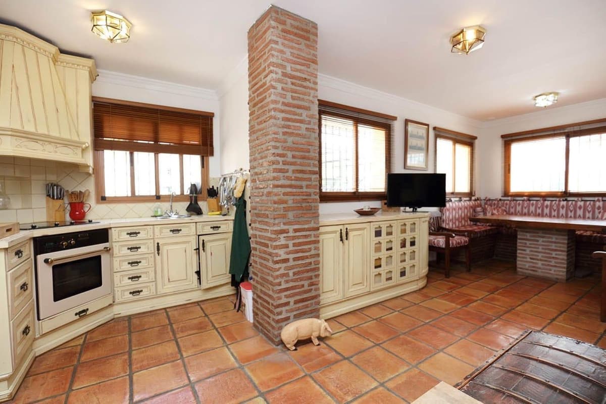 Detached Villa in Atalaya — photo 7 of 10