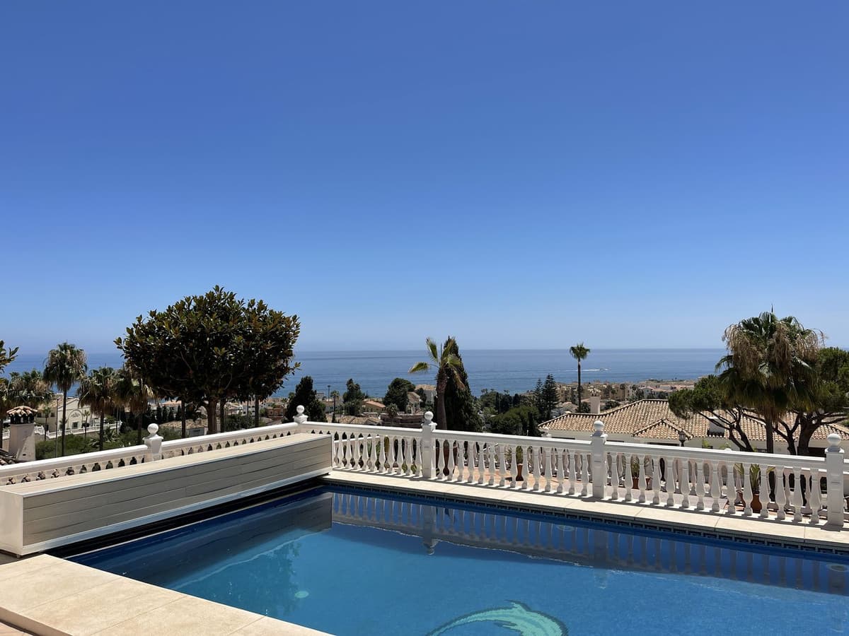 Detached Villa in Riviera del Sol — photo 3 of 10